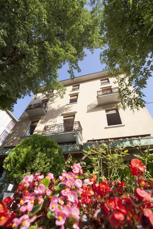 Hotel Ristorante San Carlo سالسوماجّوري تيرمي المظهر الخارجي الصورة
