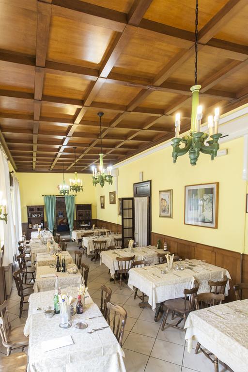 Hotel Ristorante San Carlo سالسوماجّوري تيرمي المظهر الخارجي الصورة