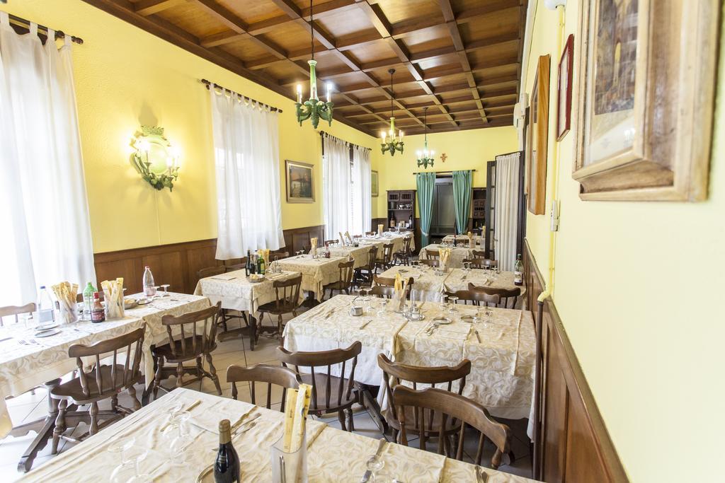 Hotel Ristorante San Carlo سالسوماجّوري تيرمي المظهر الخارجي الصورة